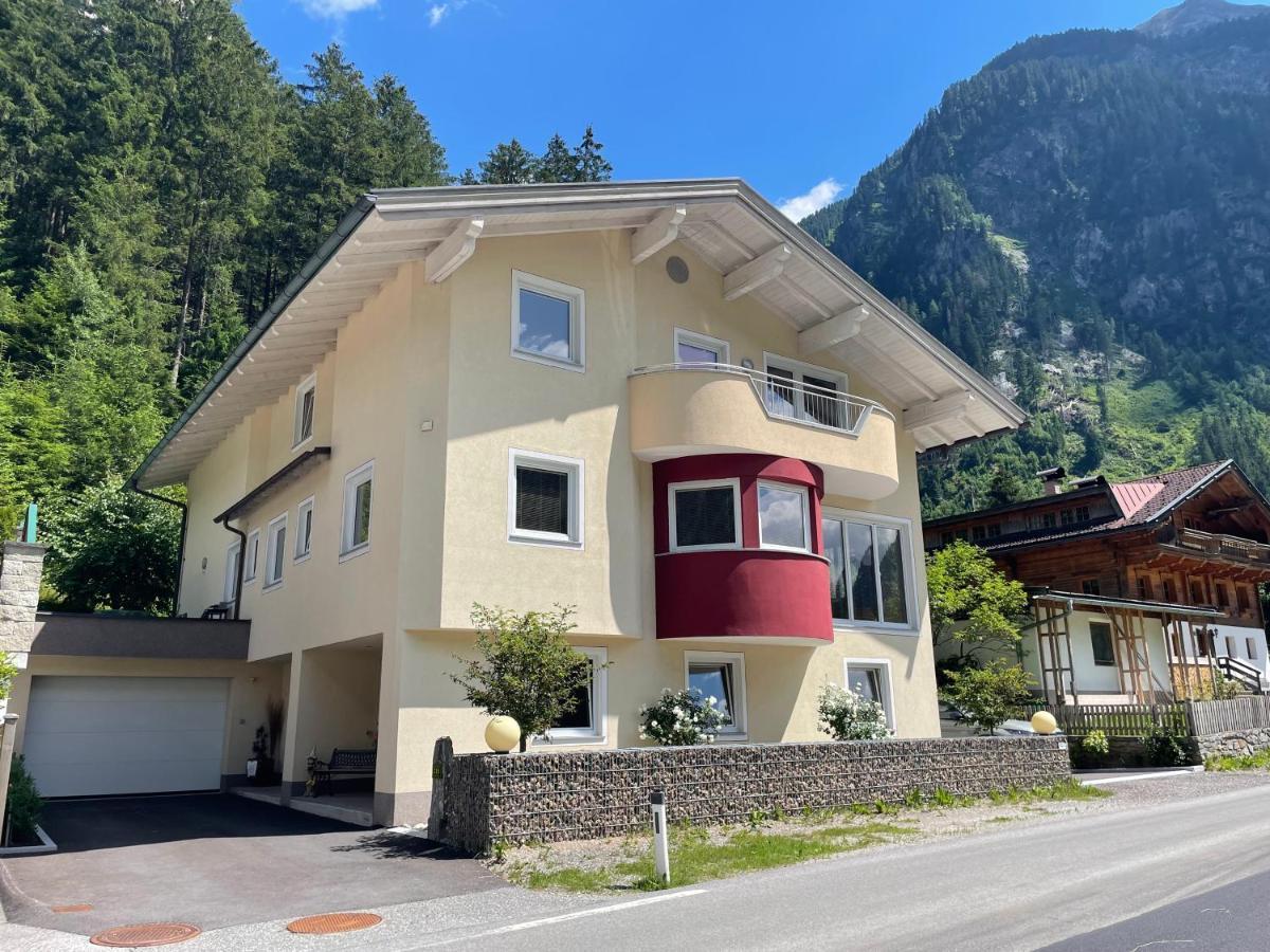 Kallis Appartement Майрхофен Экстерьер фото